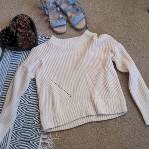 🌼Medium Cream Knitted Sweater🌼